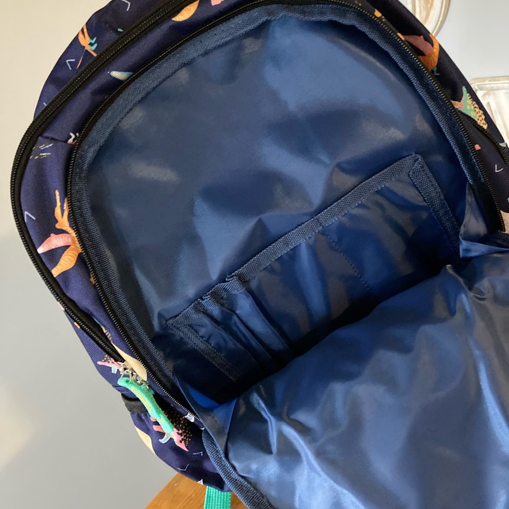 Backpack - Picture 5 of 5